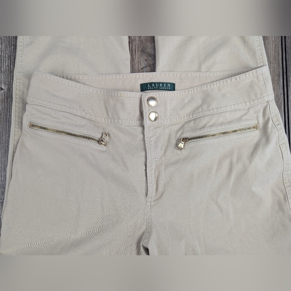 Lauren Ralph Lauren Chino Khaki Pants Size 4 With 2 Tiny Bleach Spots On Leg - Picture 4 of 14